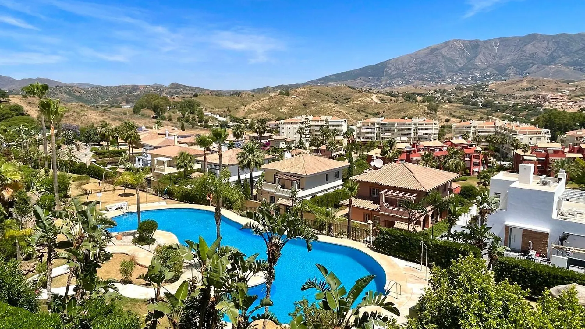 Exclusive Golf And Beach Escape La Cala De Mijas